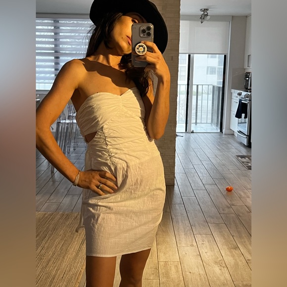 NWT Lioness White Strapless Dress - Picture 3 of 3